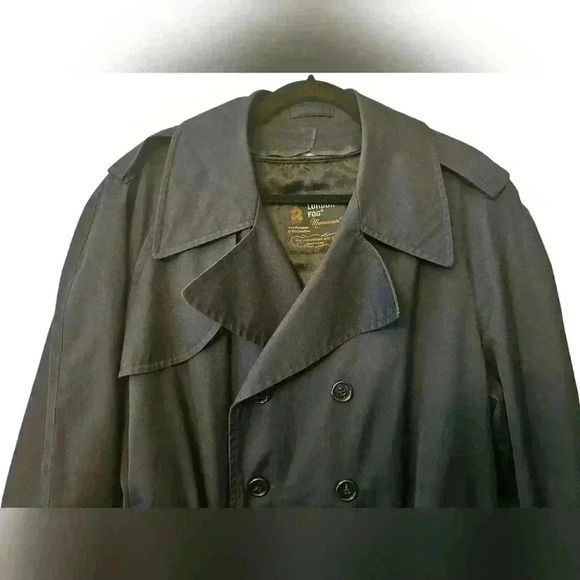 London Fog Double Breasted Dark BlueTrench Coat Size 40 Short. - Picture 4 of 15